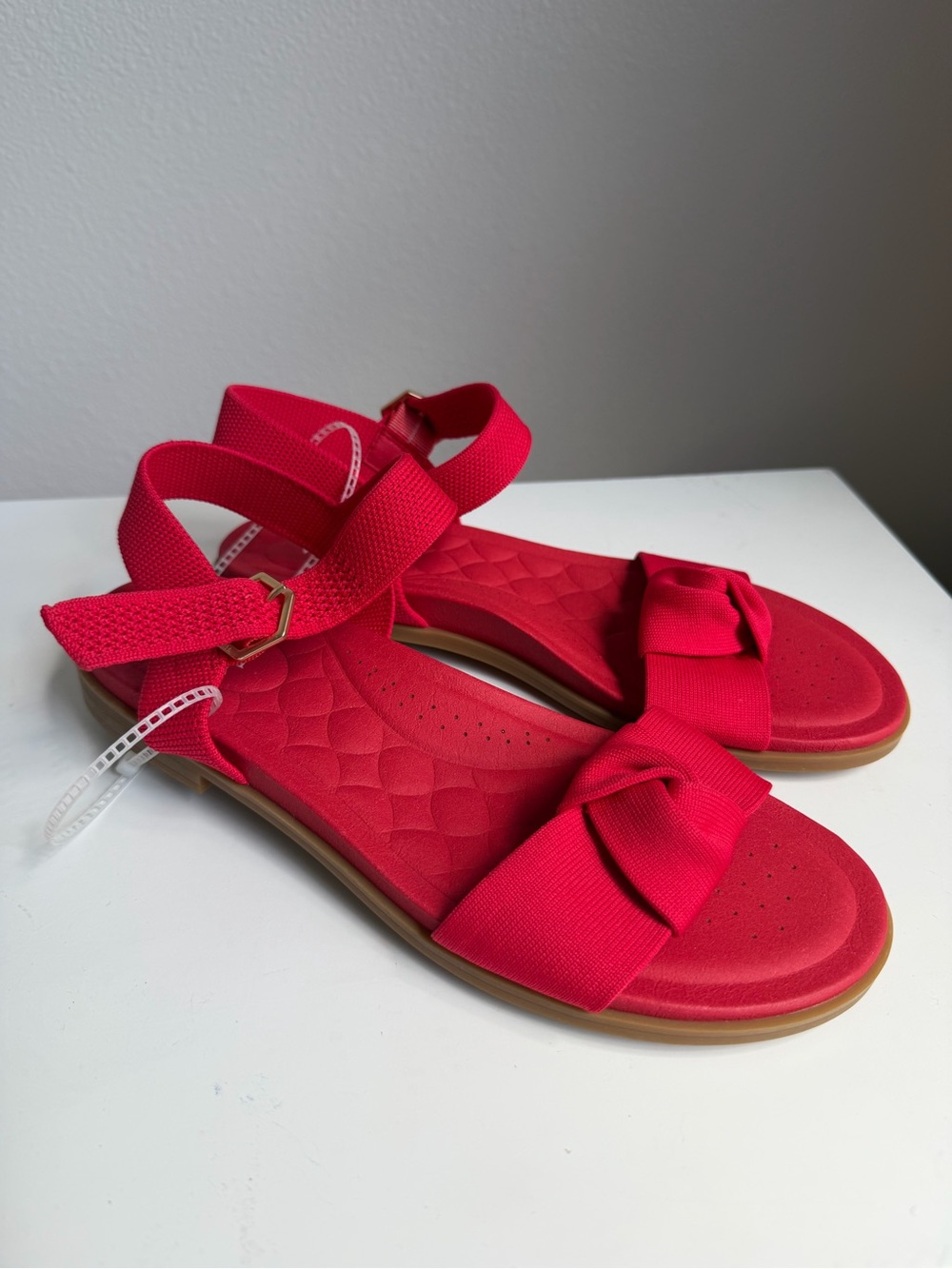 NWT VIVAIA Paloma Knotted Knit Flat Ankle Strap Sandals Hibiscus Sz 38,5 US 7,5